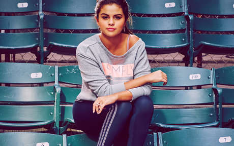 Selena Gomez star exclusive photo