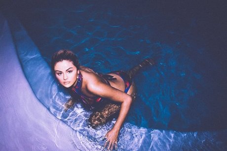 Selena Gomez model nice photos