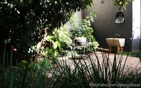 leaandbear hot actress archive