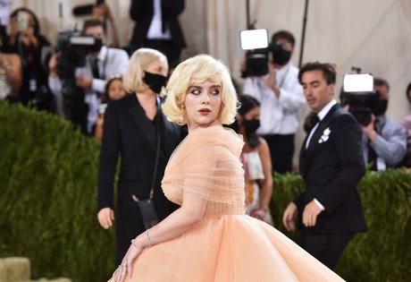 busty onlyfans beautiful naked pictures