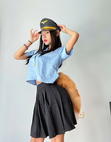 Deer white adult model images