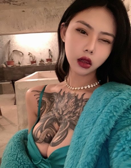 lesbian sex onlyfans pornographic image