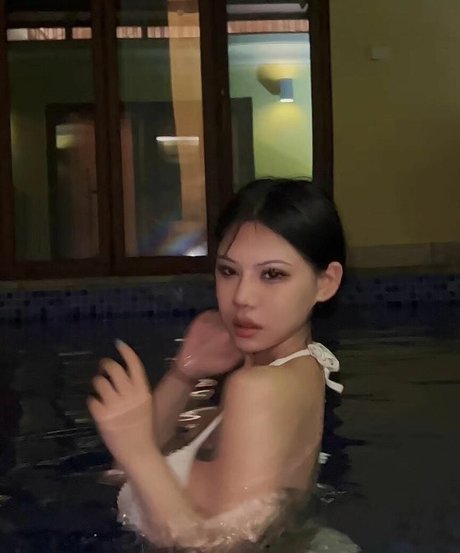 Deer white nude model photo