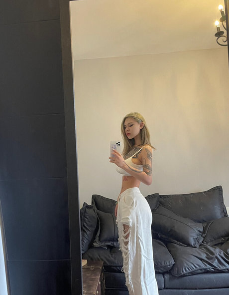 teen topless onlyfans art porn picture