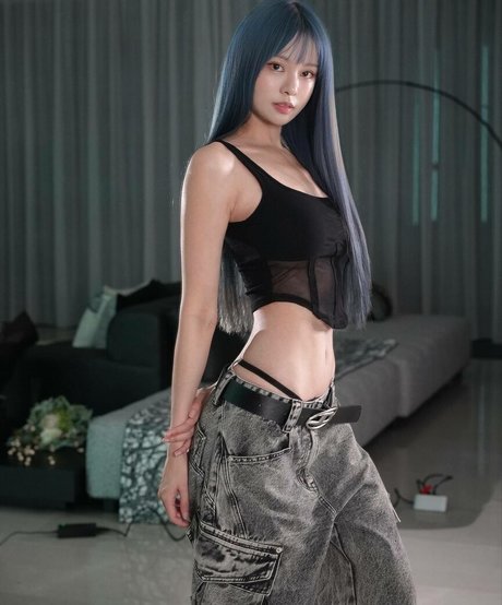 slim onlyfans xxx gallery