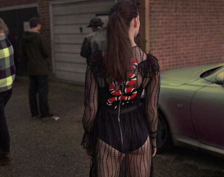 brunette petite onlyfans free image