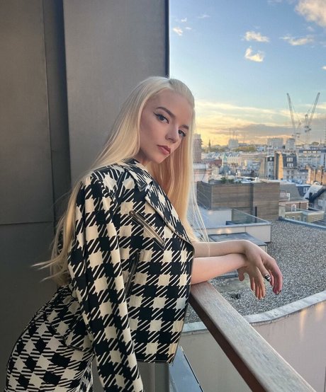 mature lingerie onlyfans adult img