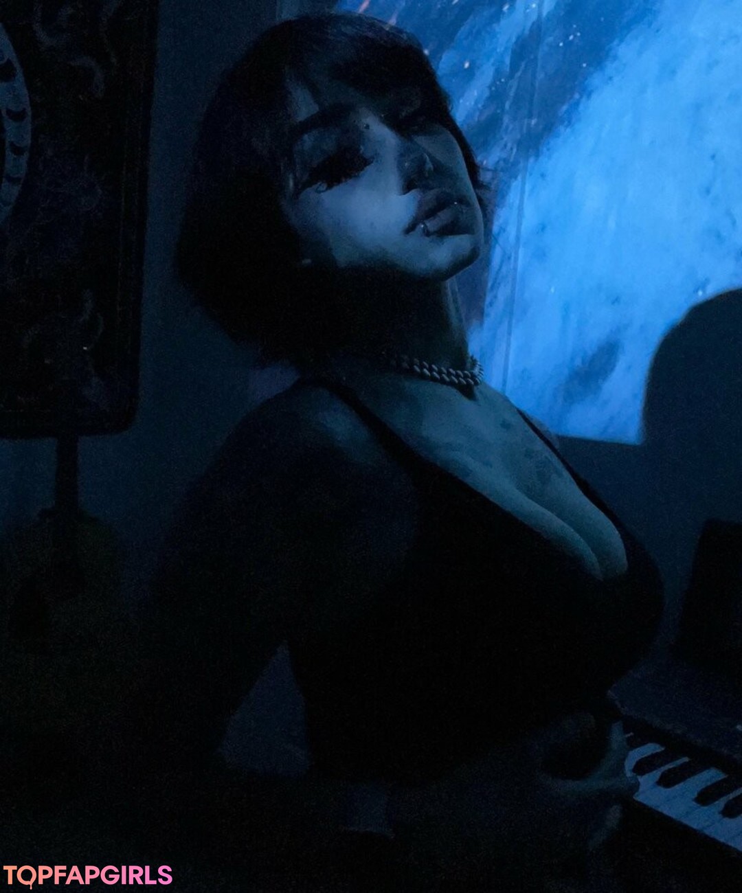 emo slut onlyfans hot pictures