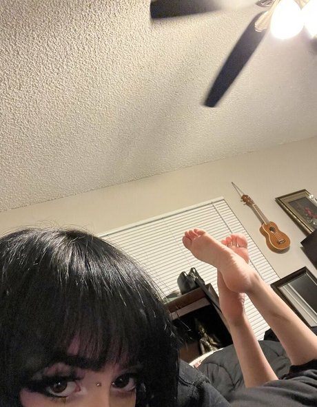 Redroomromance model nice gallery