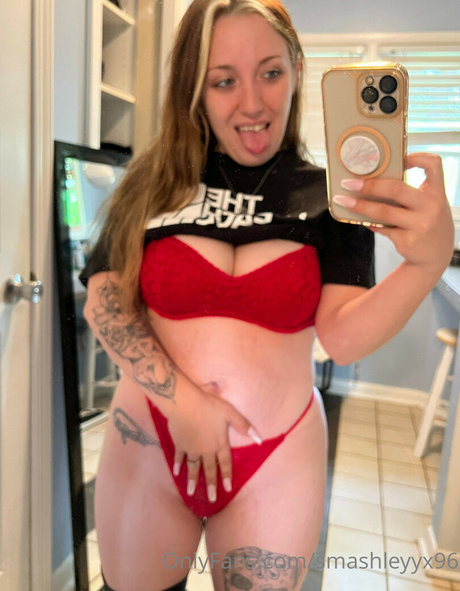 smashleyyx96 hd model image