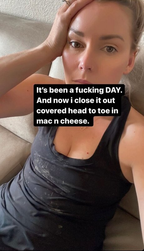 blonde midget onlyfans exclusive images