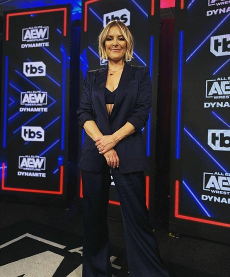 lesbian milf onlyfans beautiful naked pic