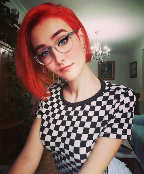 busty onlyfans sexy nude pic