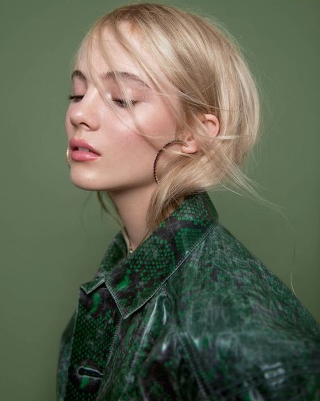 Freya Allan free model photos