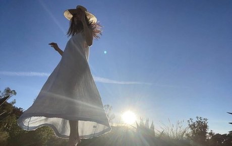 Abigail Spencer exclusive star picture