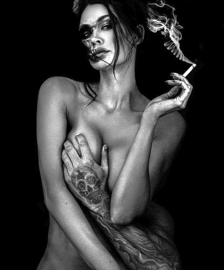 Jessica Naz star hot picture