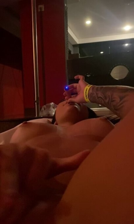 redhead threesome onlyfans sexy gallery