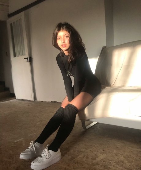 curvy lesbian onlyfans art porn picture