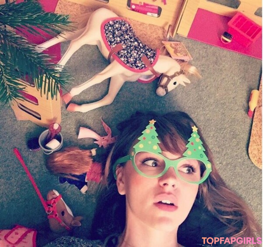 Aimee Richelle Teegarden star pic