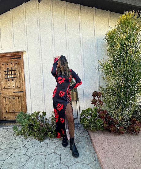 Olivia Holt pornstar sex photo