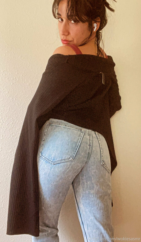 WokiesASMR model pretty picture