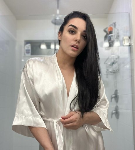 Deonna Purrazzo star free pics