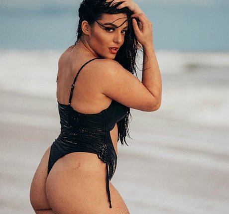 Deonna Purrazzo sexy model pic