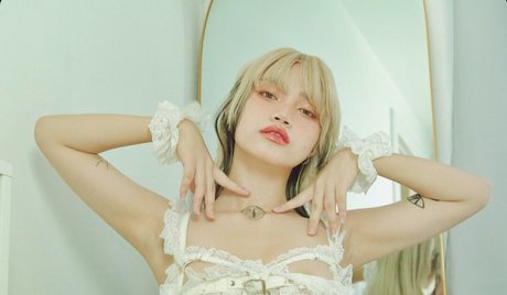 Sab Sangria star pretty images