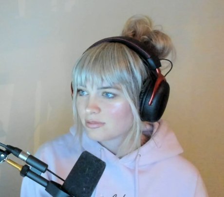 QTCinderella erotic pornstar archive