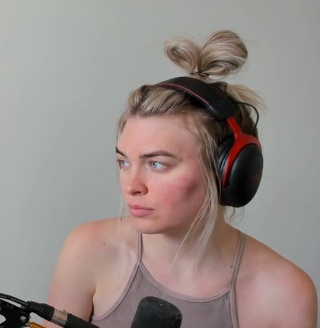 QTCinderella model nudes images