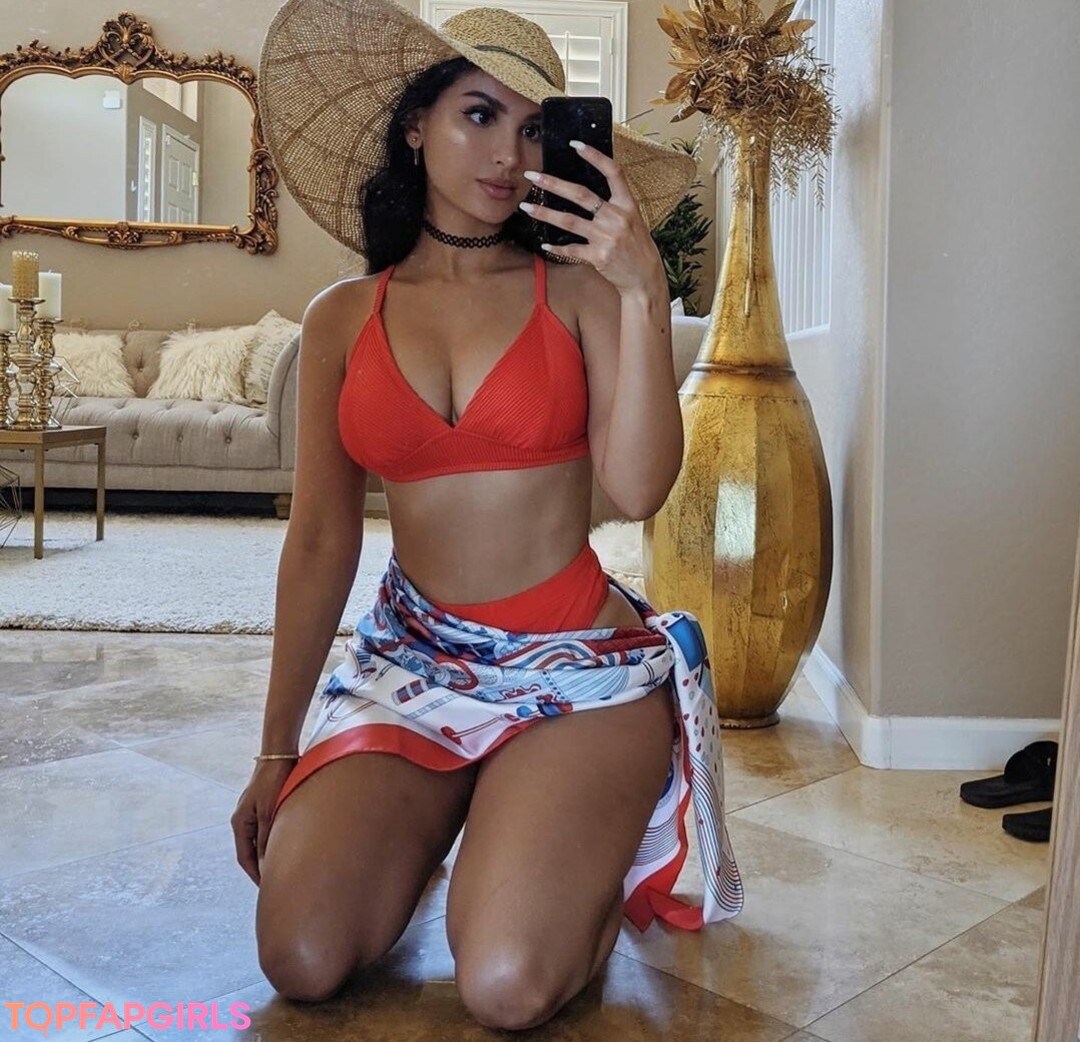 Sssniperwolf top profile image