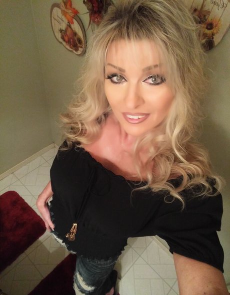 pretty ebony onlyfans hot sex pic