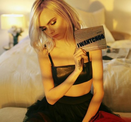 Cara Delevingne art actress pictures