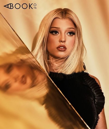 Loren Gray perfect pornstar picture