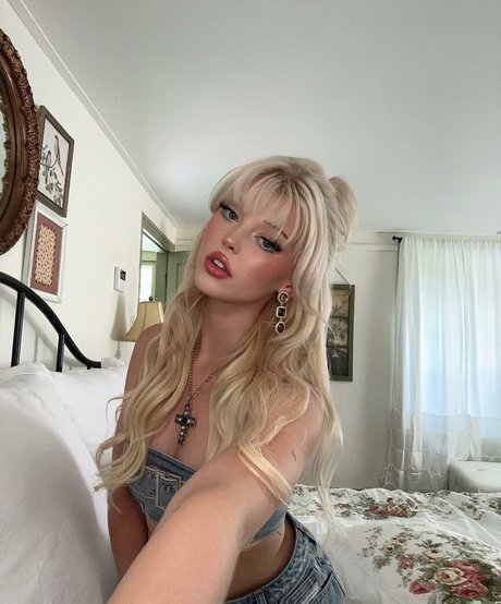Loren Gray adult star picture