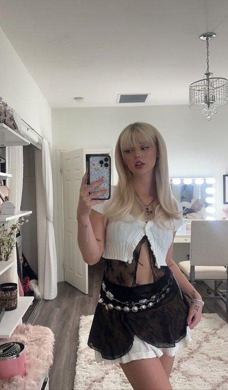 Loren Gray model hd picture