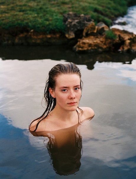 teen tits onlyfans top picture