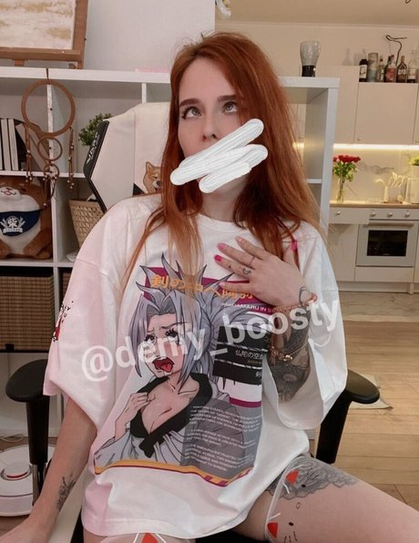 denlyasha hot model image