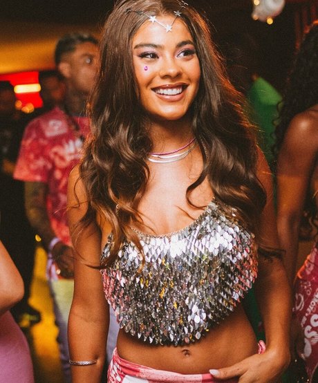 Bella Campos pornstar erotic photos