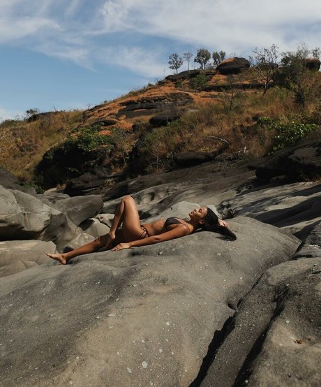 Bella Campos nude pornstar pics