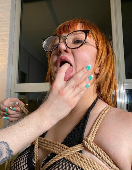 emmamagnoliaxo star sexy pictures