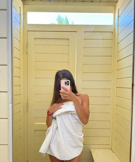 girl next door onlyfans exclusive picture