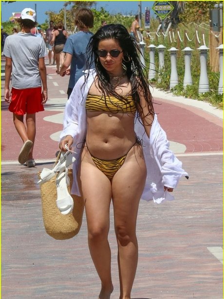 big tits skinny onlyfans porno gallery