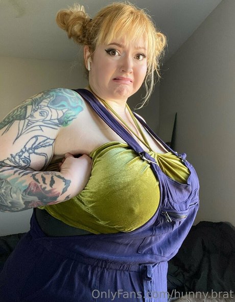 lesbian milf onlyfans sexy nudes gallery