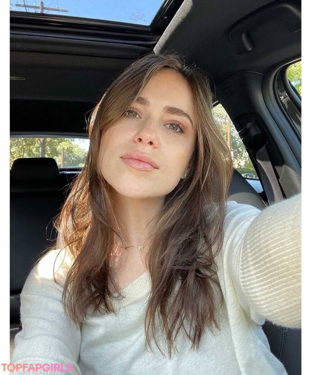 Nicolle Gironda star hot pics