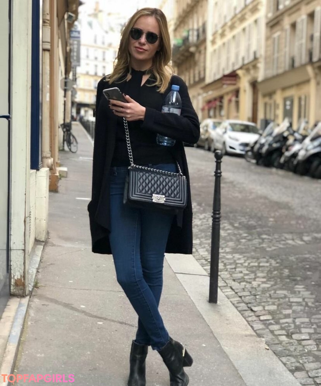 Nicolle Gironda sexy actress gallery