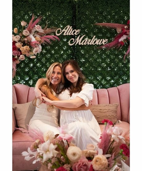 Nicolle Gironda sexy model image