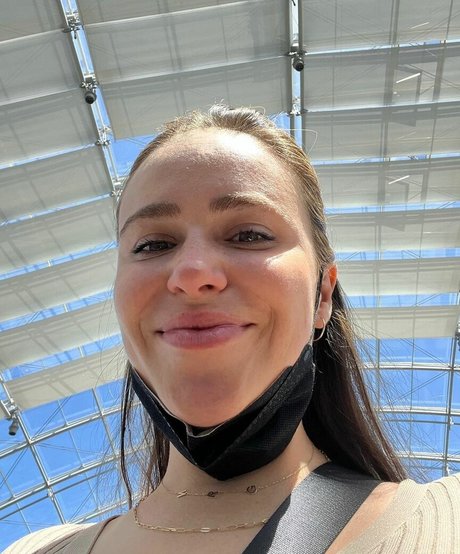 Nicolle Gironda nude star pic