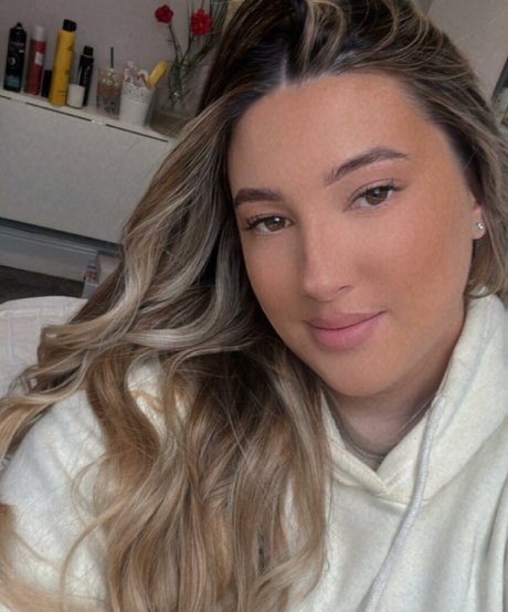 The Blue Dress Girl star xxx photos