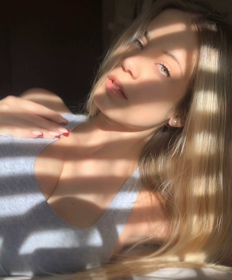 latina maid onlyfans hot sexy pics